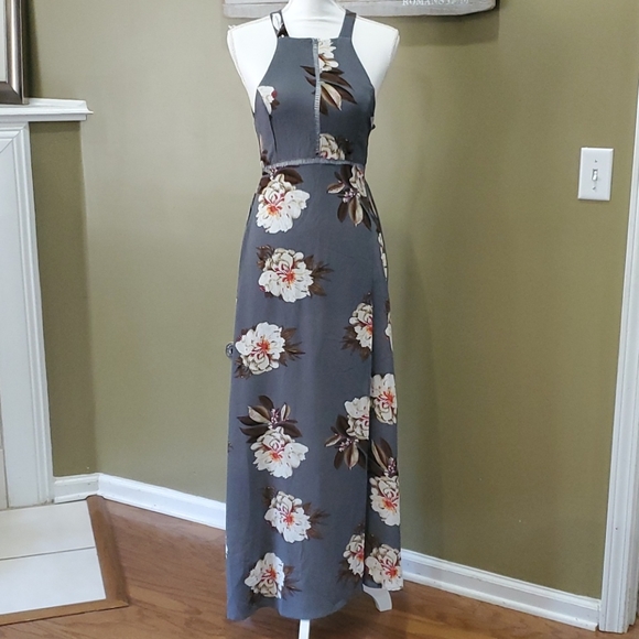 Open Back Halter Maxi Gray Tropical Floral Small - Picture 3 of 16